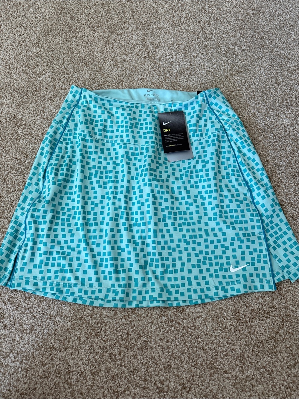 Nike Aqua Mint Geometric Dri-FIT Skort. Small. NWT. 16”